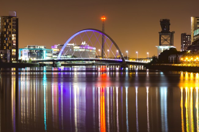 LOVE THE CITY, HATE THE CROOKS WHO RUN IT